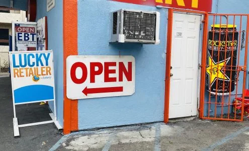 Vista Mini Mart business photo